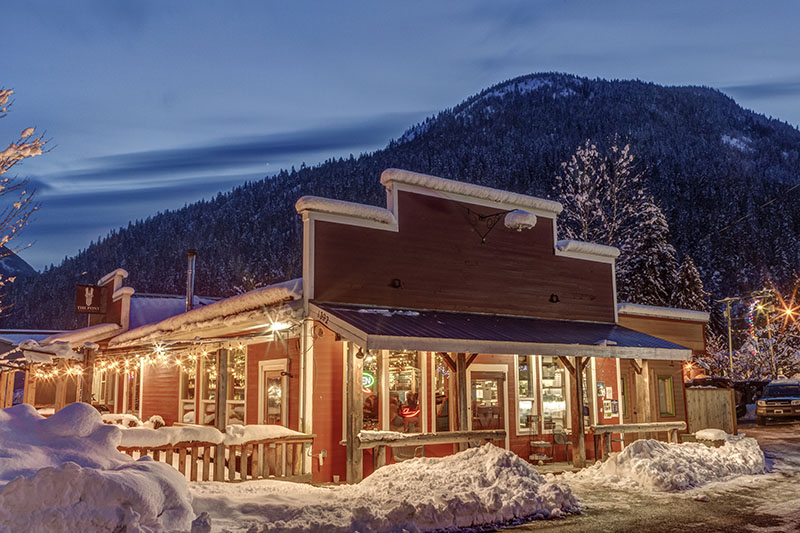 Winter in Pemberton, dining.